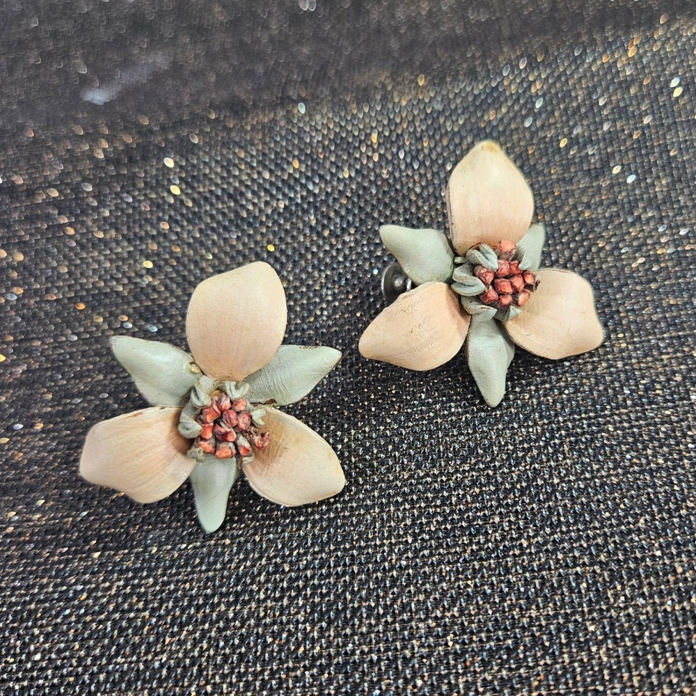 Vintage Leather Flower Screw Back Earrings Peach Teal Floral 3D Petals Boho‎ 1"